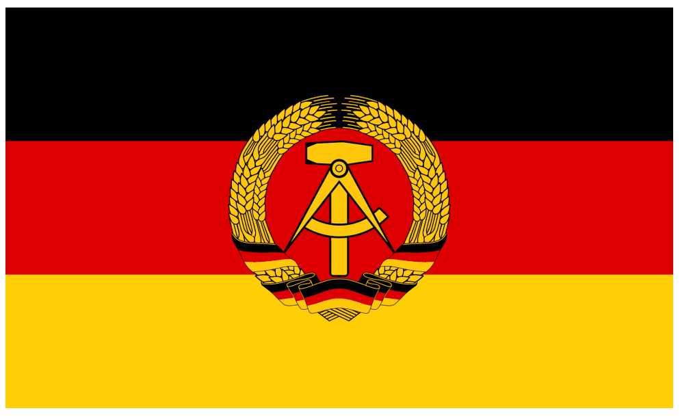 Welcher deutsche Staat hatte eine schwarz-rot-goldene Flagge mit Hammer, Zirkel und Ährenkranz?